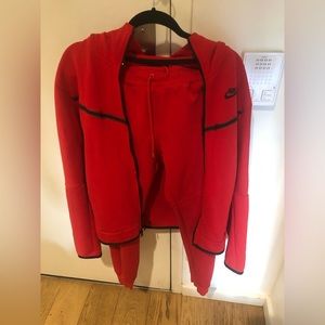 Small red Nike tech, top and bottom $150